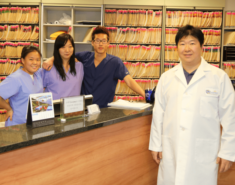 Leevision staff at reception providing professional eye care