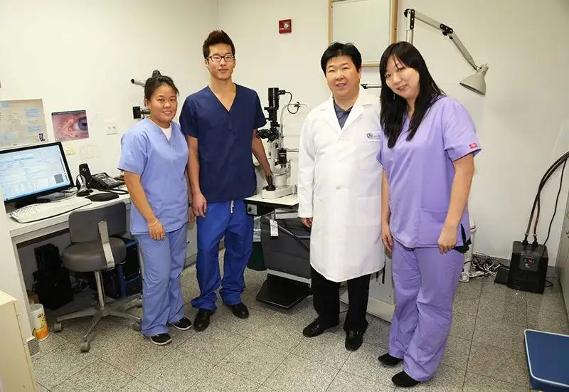 experienced ophthalmology team providing advanced eye care in flushing ny
