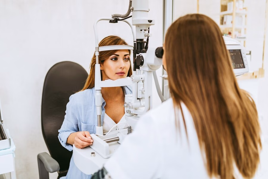 female op 1 jpg Elite Eye Care